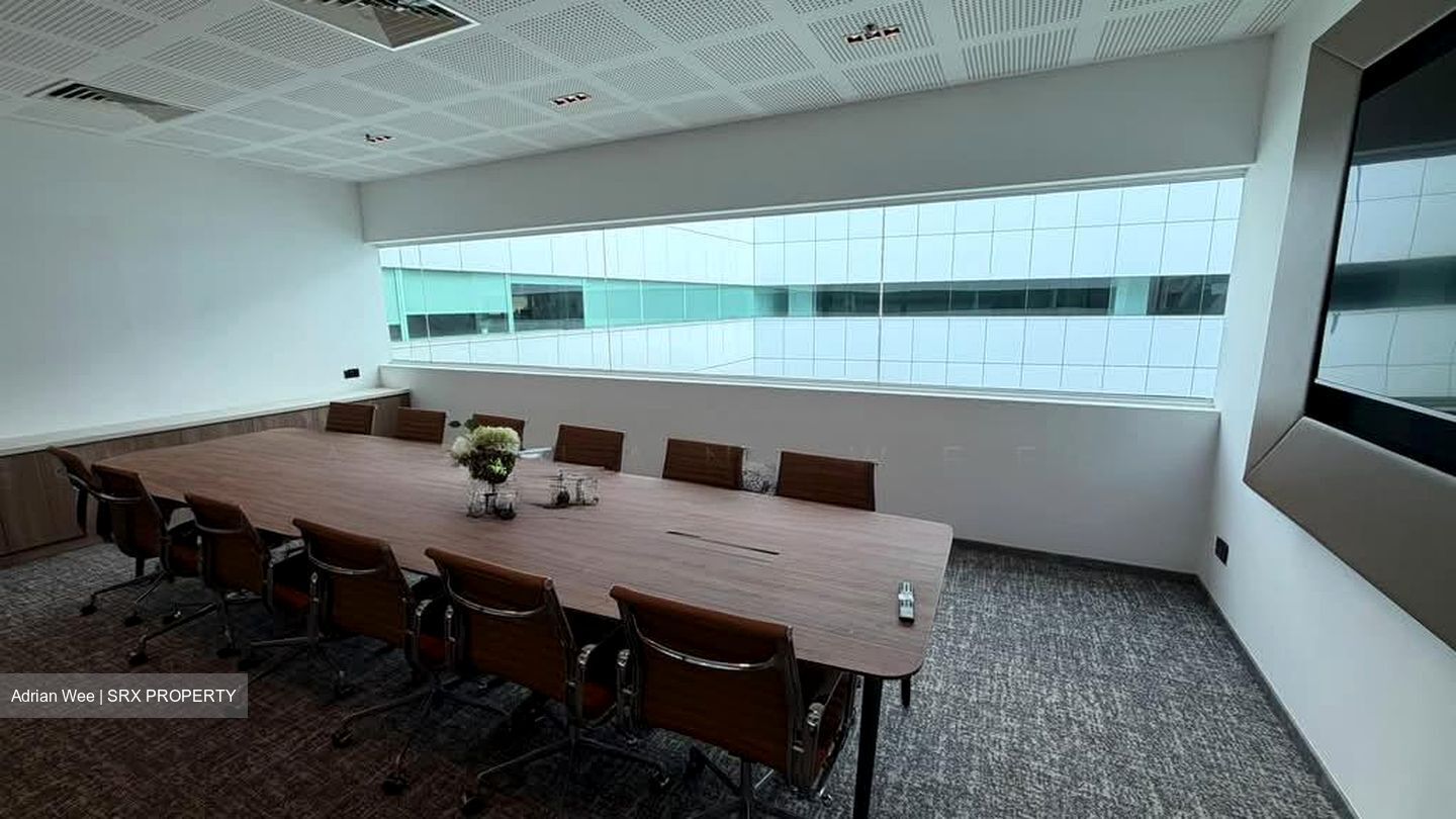 Starhub Green (D14), Office #604225391